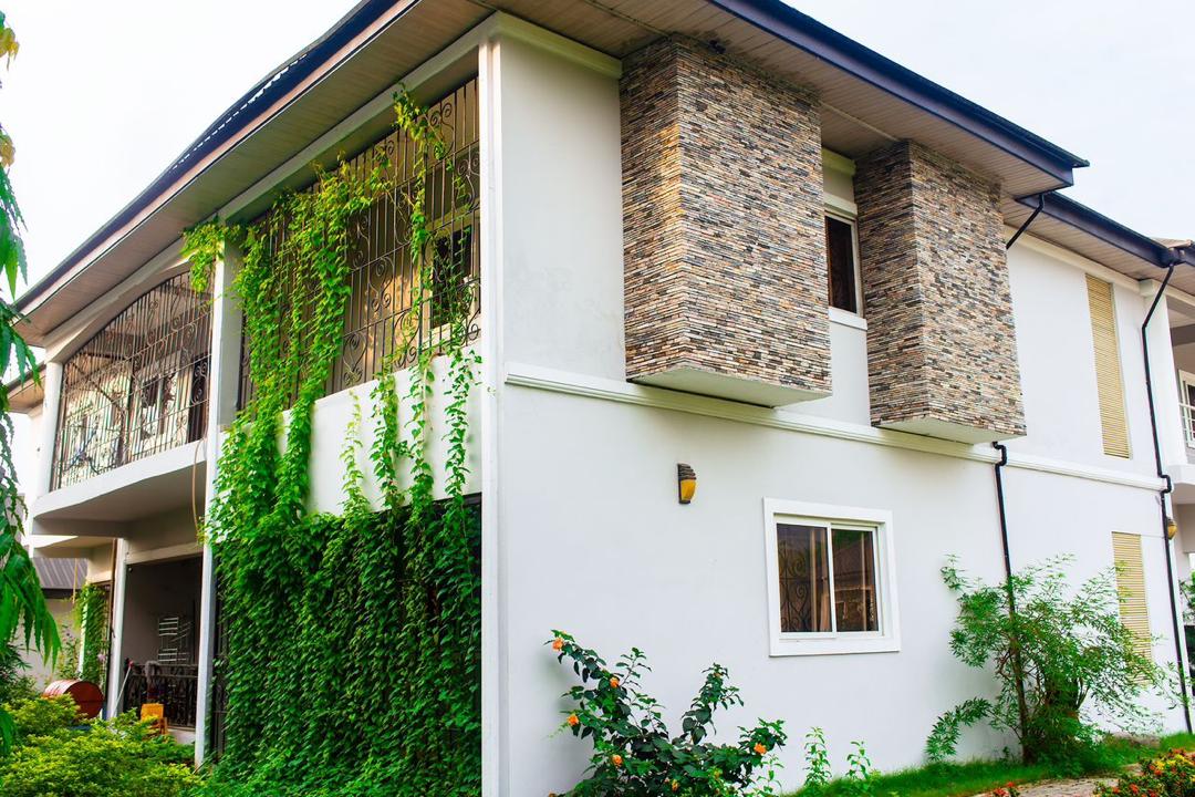The GoodHouse PHC from the garden